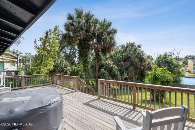 704 SEABROOK COVE Road, Jacksonville, FL 32211