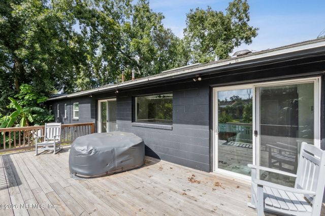 704 SEABROOK COVE Road, Jacksonville, FL 32211