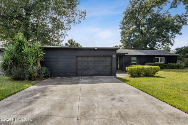 704 SEABROOK COVE Road, Jacksonville, FL 32211