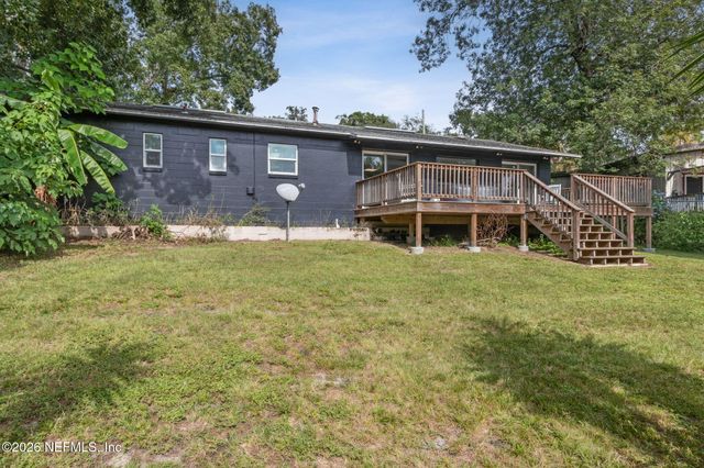 704 SEABROOK COVE Road, Jacksonville, FL 32211