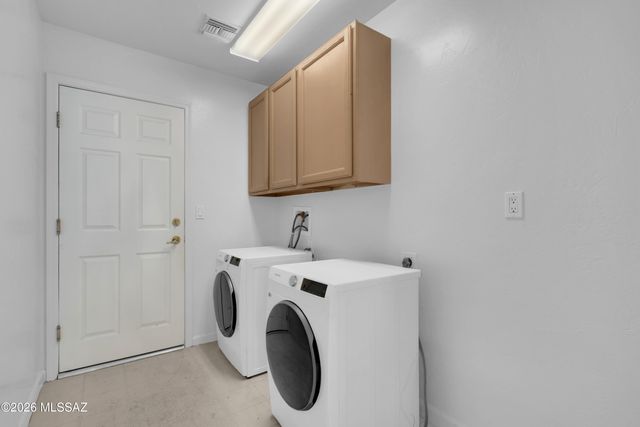 11079 N Mountain Breeze Drive, Oro Valley, AZ 85737