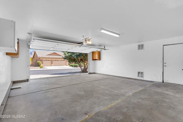 11079 N Mountain Breeze Drive, Oro Valley, AZ 85737