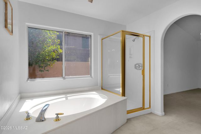 11079 N Mountain Breeze Drive, Oro Valley, AZ 85737