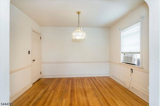 19 E Amsterdam Ave, Fair Lawn Boro, NJ 07410