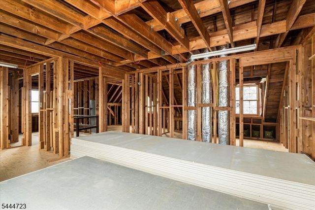 19 E Amsterdam Ave, Fair Lawn Boro, NJ 07410