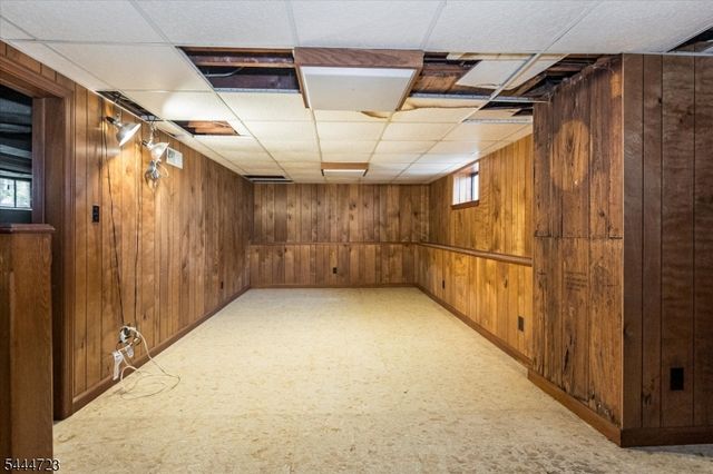 19 E Amsterdam Ave, Fair Lawn Boro, NJ 07410