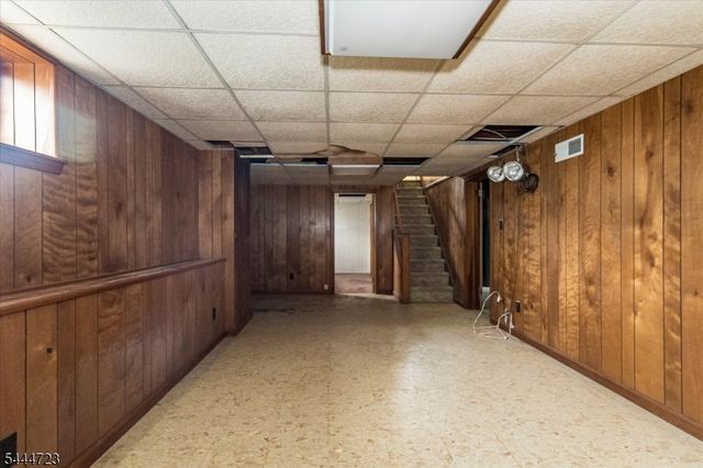 19 E Amsterdam Ave, Fair Lawn Boro, NJ 07410