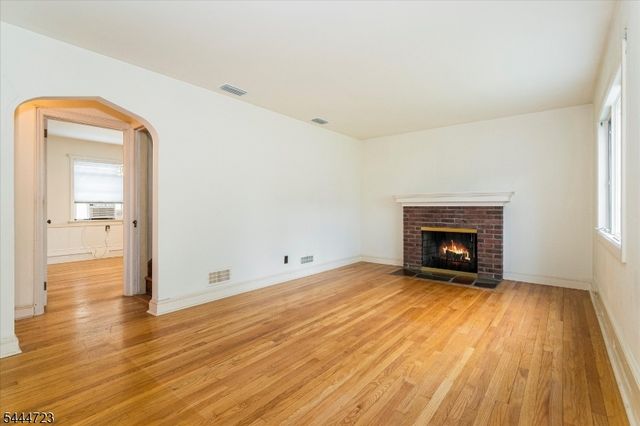 19 E Amsterdam Ave, Fair Lawn Boro, NJ 07410