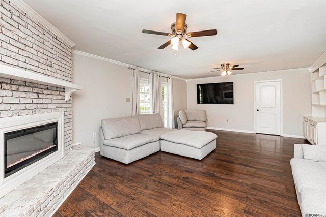 13311 Alba Dr, Baker, LA 70714