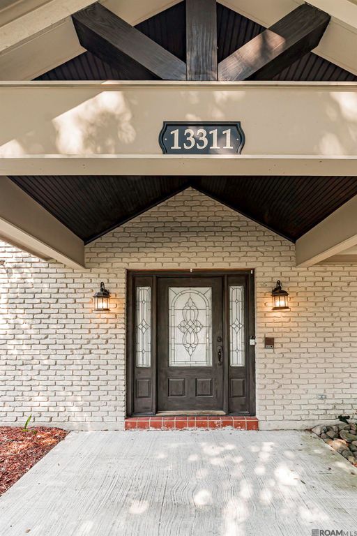 13311 Alba Dr, Baker, LA 70714