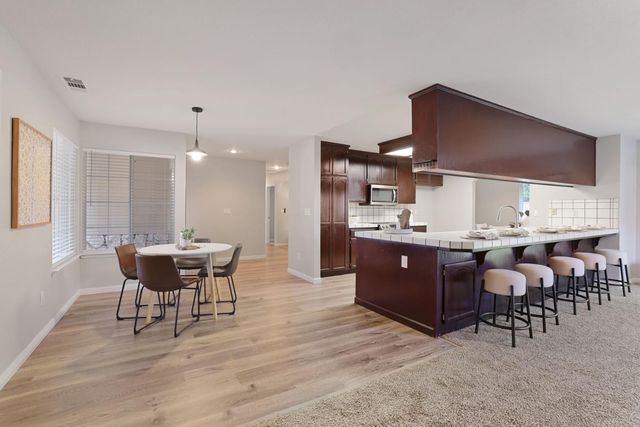 924 East Milgeo Avnue, Ripon, CA 95366