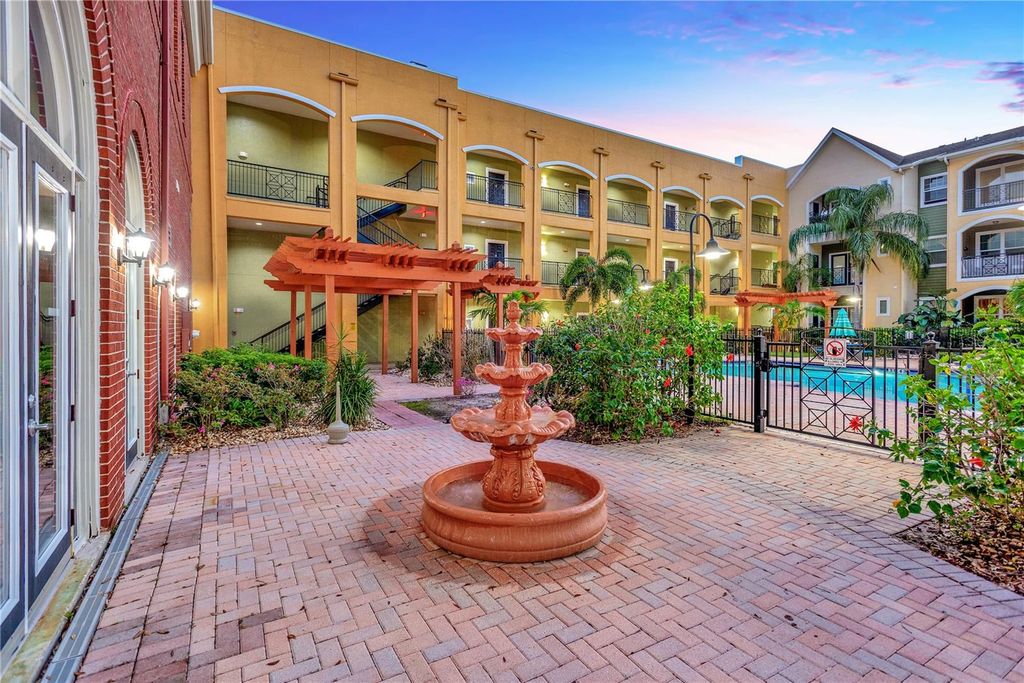 Image 18 of property listing at 1810 E PALM AVENUE 5205, Tampa, FL 33605