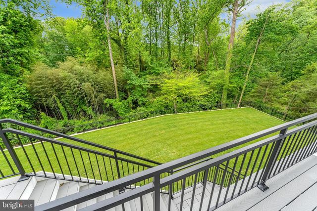 1434 WAGGAMAN CIR, Mclean, VA 22101