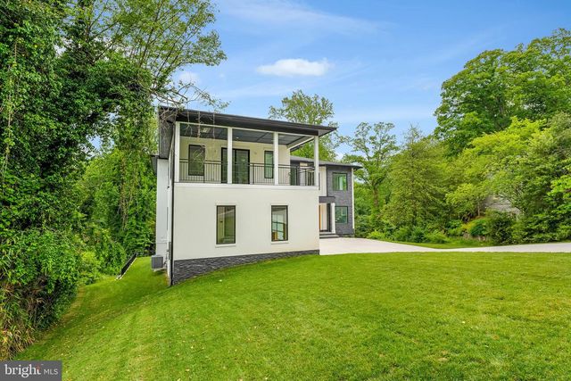 1434 WAGGAMAN CIR, Mclean, VA 22101