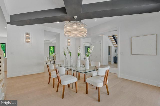 1434 WAGGAMAN CIR, Mclean, VA 22101