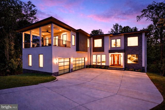 1434 WAGGAMAN CIR, Mclean, VA 22101