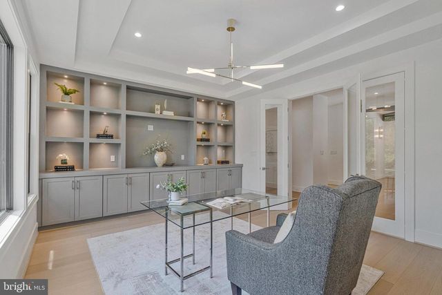 1434 WAGGAMAN CIR, Mclean, VA 22101