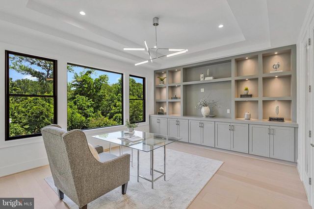 1434 WAGGAMAN CIR, Mclean, VA 22101