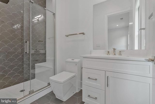 1434 WAGGAMAN CIR, Mclean, VA 22101