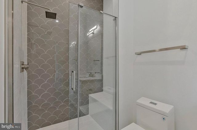 1434 WAGGAMAN CIR, Mclean, VA 22101