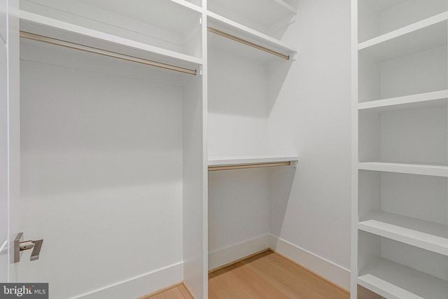 1434 WAGGAMAN CIR, Mclean, VA 22101