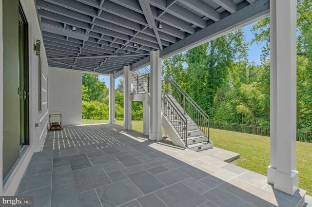 1434 WAGGAMAN CIR, Mclean, VA 22101