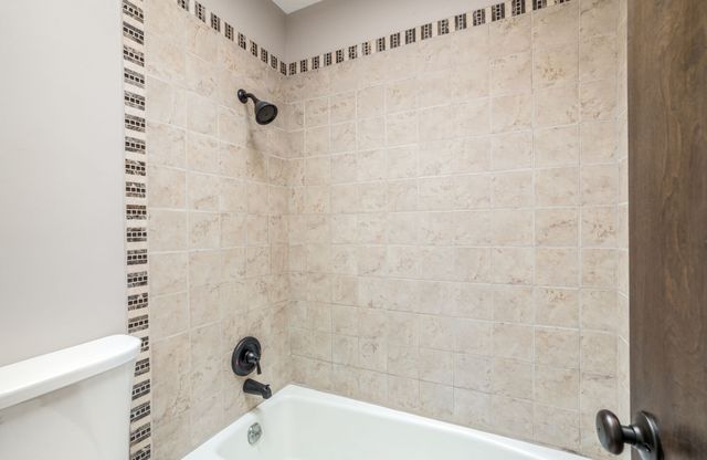 686 Old Las Vegas B, Santa Fe, NM 87505