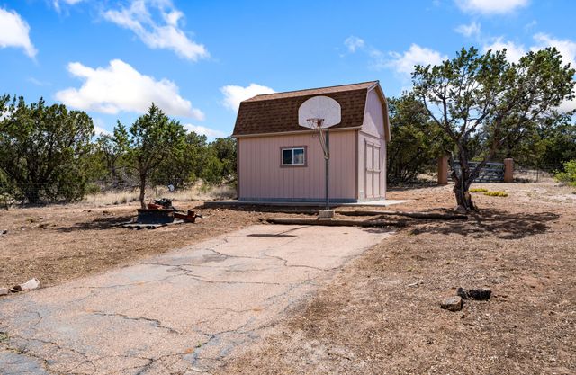 686 Old Las Vegas B, Santa Fe, NM 87505