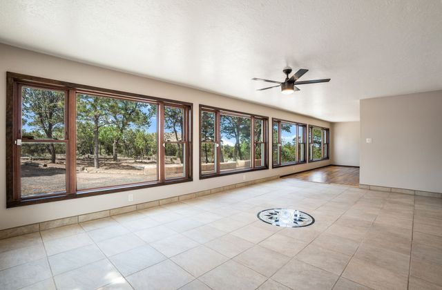 686 Old Las Vegas B, Santa Fe, NM 87505