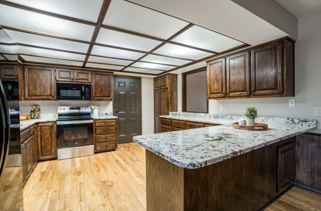 686 Old Las Vegas B, Santa Fe, NM 87505