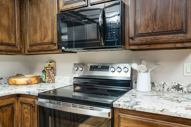686 Old Las Vegas B, Santa Fe, NM 87505