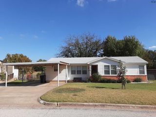 1214 GLIDEWELL AVENUE, Wichita Falls, TX 76301