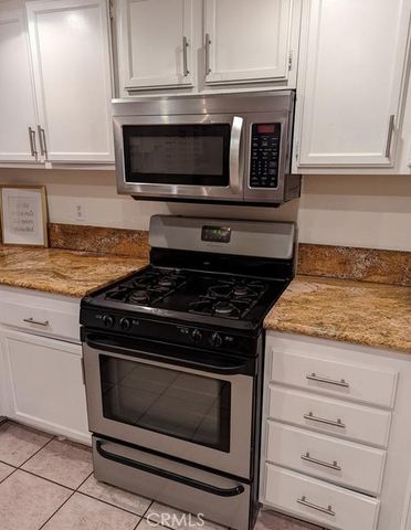 808 Atchison, Colton, CA 92324