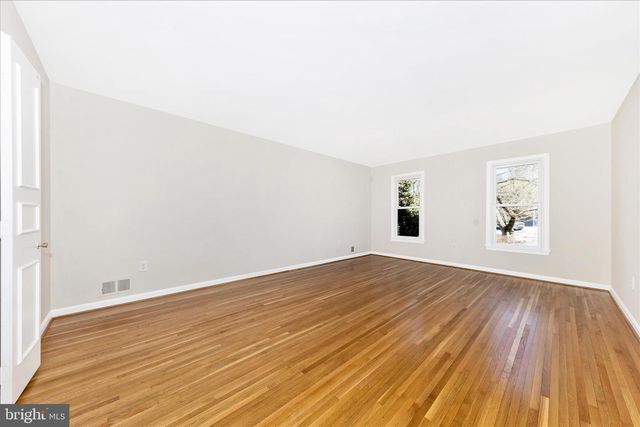 11806 PRESTWICK RD, Potomac, MD 20854