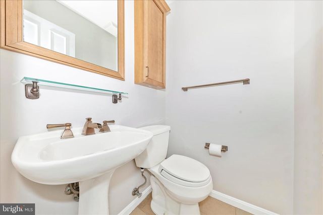 11806 PRESTWICK RD, Potomac, MD 20854