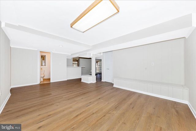 11806 PRESTWICK RD, Potomac, MD 20854