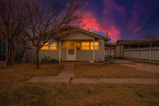 607 E 15th St, Big Spring, TX 79720