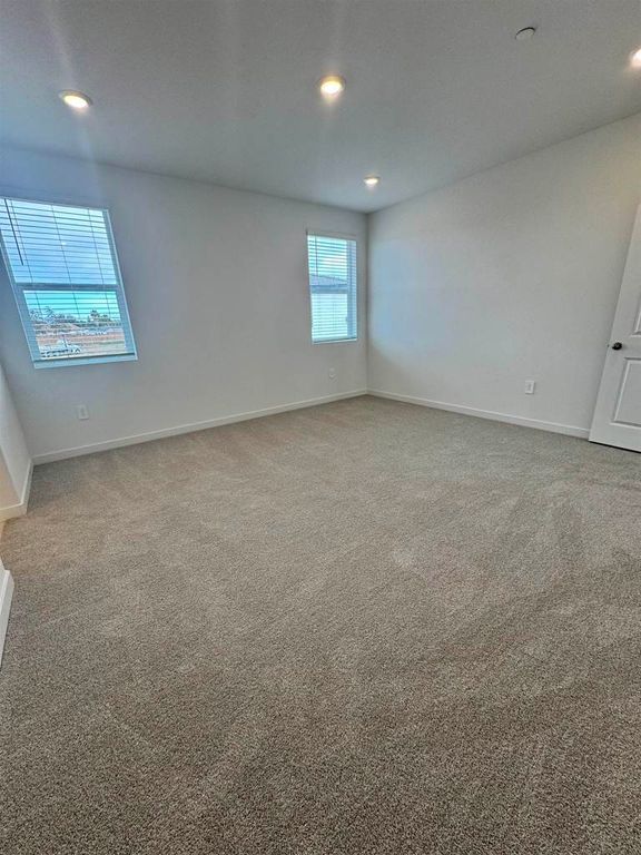 Image 7 of property listing at 305 305 Hanson Lane, Brentwood, CA 94513