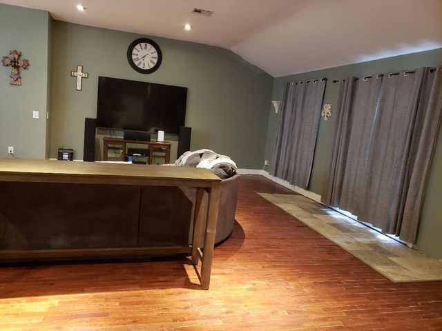 9309 Saddle Lane, Houston, TX 77080