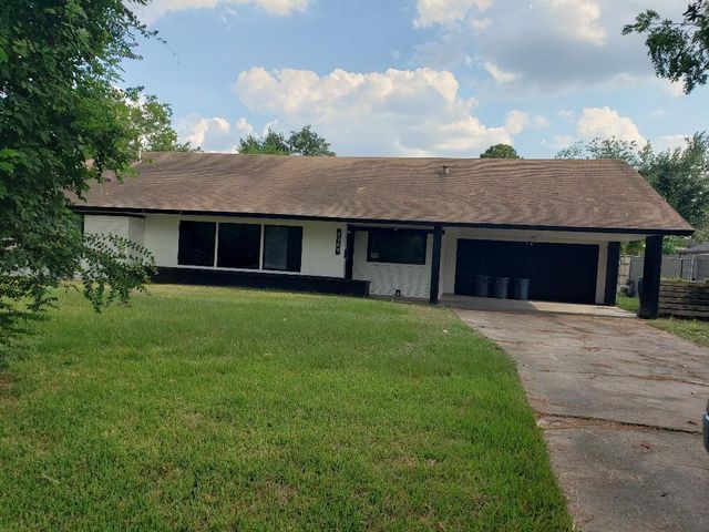 9309 Saddle Lane, Houston, TX 77080