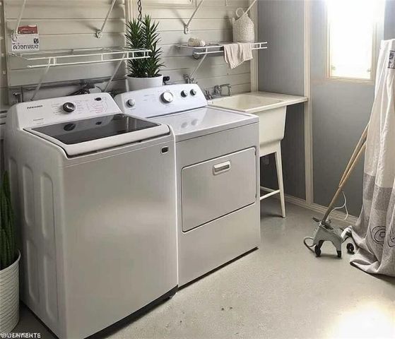 643 Schooner ST, North Port, FL 34287