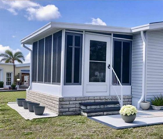 643 Schooner ST, North Port, FL 34287