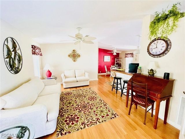 3064 Sloop LN, St James City, FL 33956