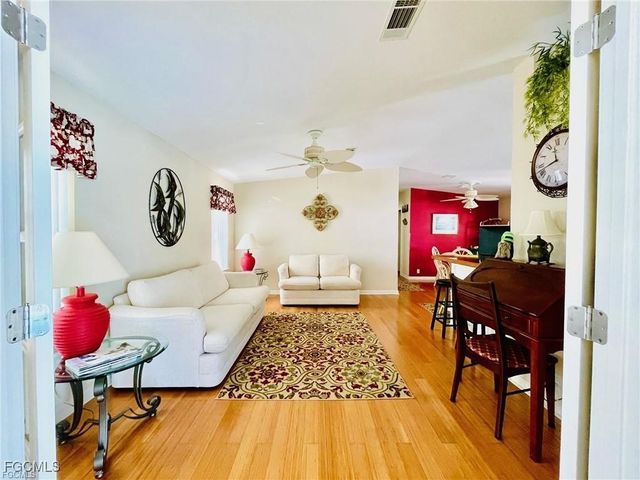 3064 Sloop LN, St James City, FL 33956