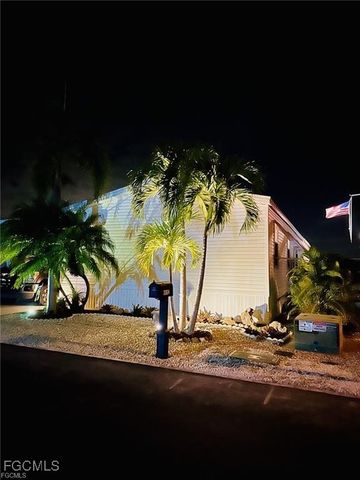 3064 Sloop LN, St James City, FL 33956