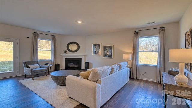 73 Ridgehaven Drive, Waynesville, NC 28786