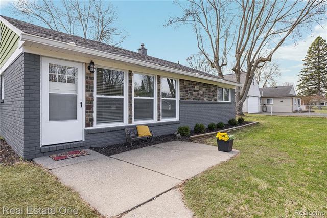 4913 Rioview Drive, Clarkston, MI 48346