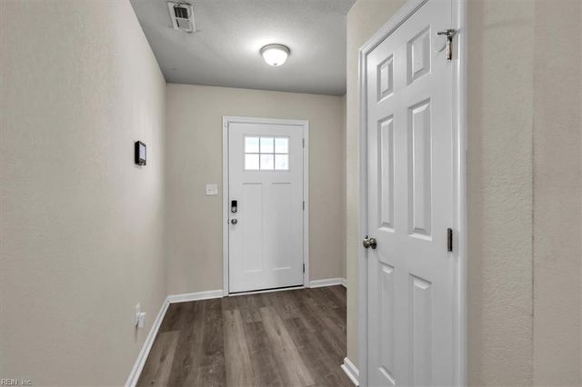 223 N 7th ST, Suffolk, VA 23434