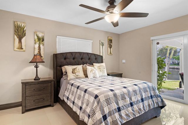 981 SE 10TH Court, Pompano Beach, FL 33060