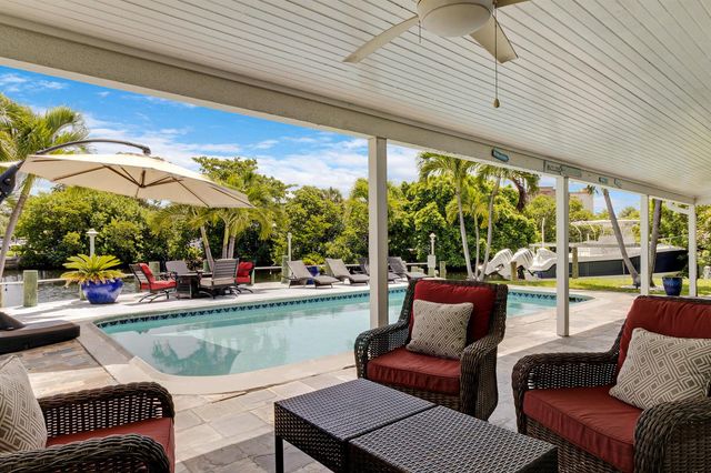981 SE 10TH Court, Pompano Beach, FL 33060